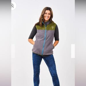 NWT Latched Mama Fleece Maternity Vest M